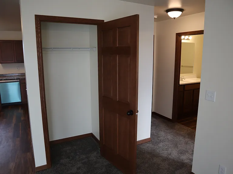 Dreamsville Apartments — Photo 15