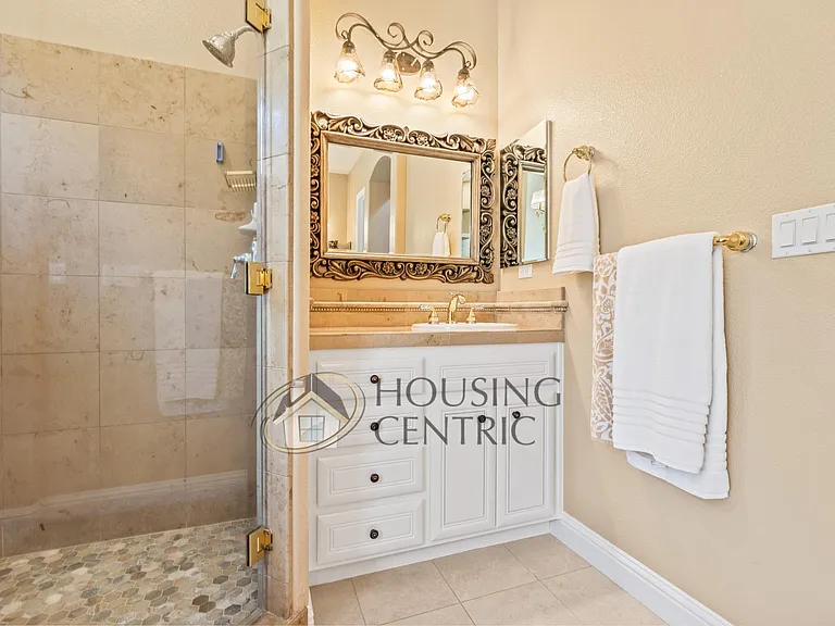 4005 Royal Troon Dr — Photo 35
