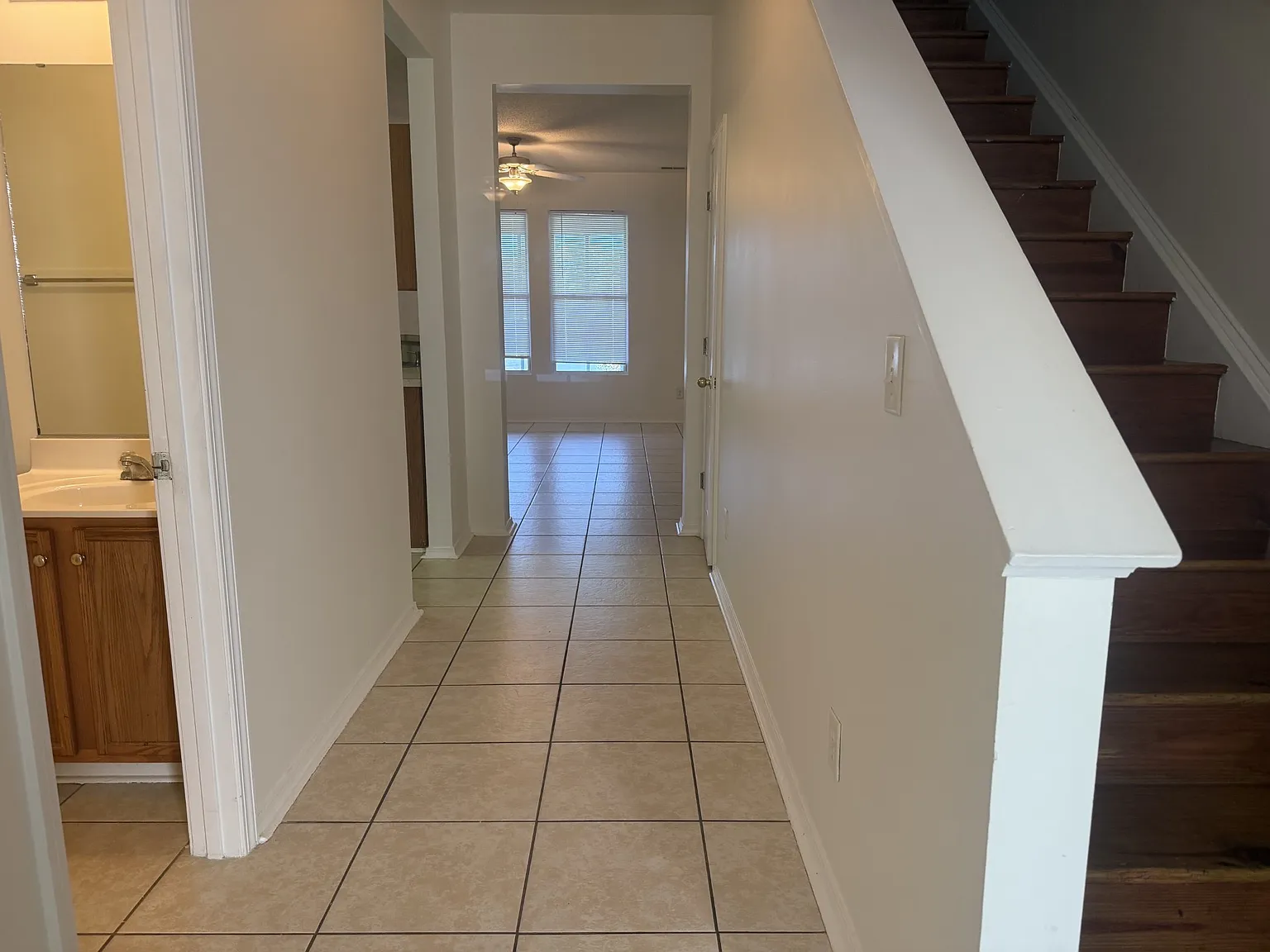 3 bed, 1750 sqft, $1,700 — Photo 3