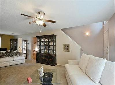 4th image of 1410 Ashley Dr