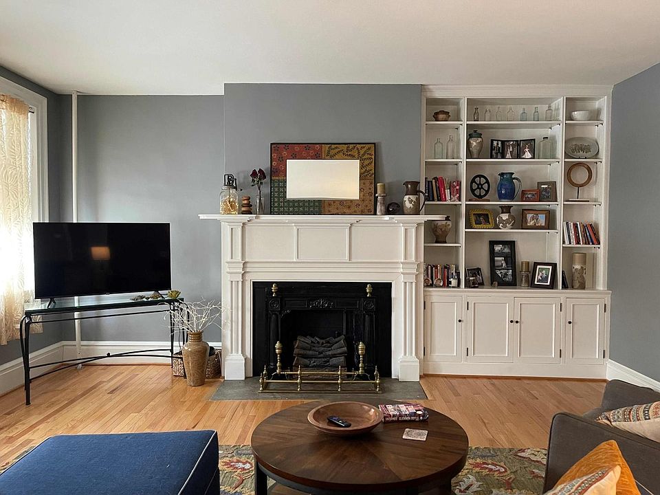 1st image of 39 N Main St Unit 1