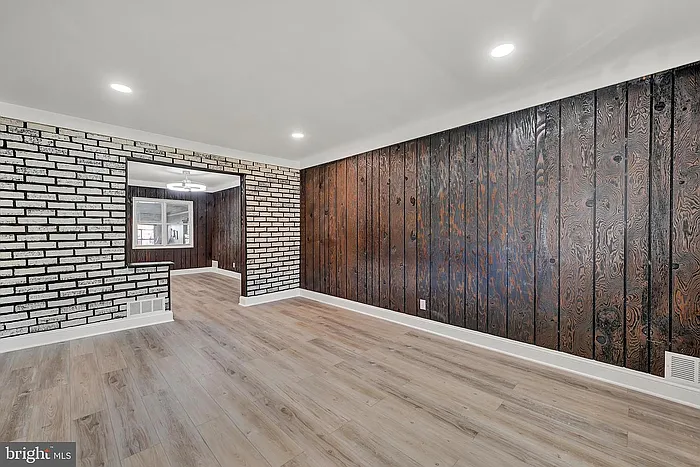 3 bed, 2.0 bath, $2,300 — Photo 3