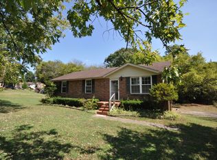 717 Garland Dr, Old Hickory, TN 37138