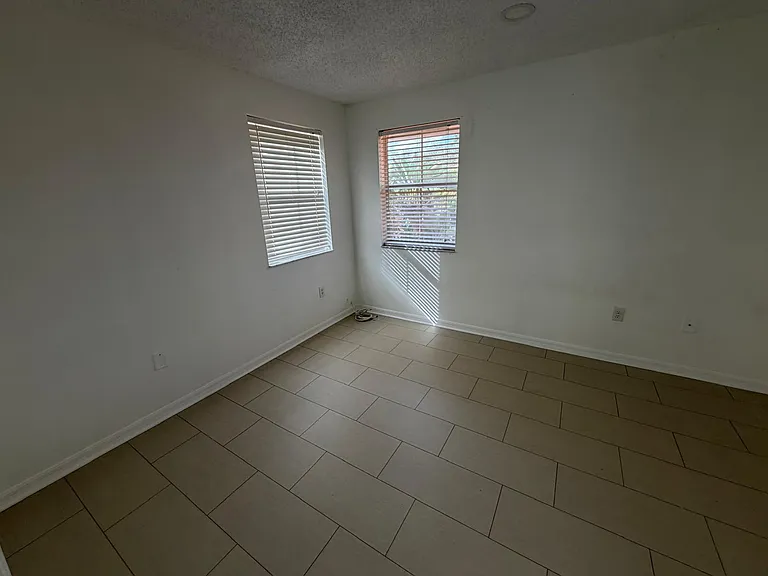 3780 Amalfi Dr #3780 — Photo 36