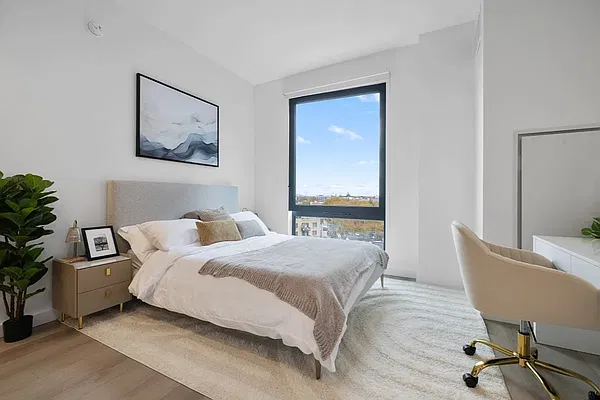 Bedroom, photo 1