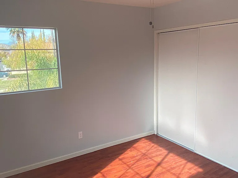 10780 Village Rd — Photo 16