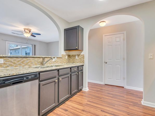 5253 Glenlea Walk Ln
