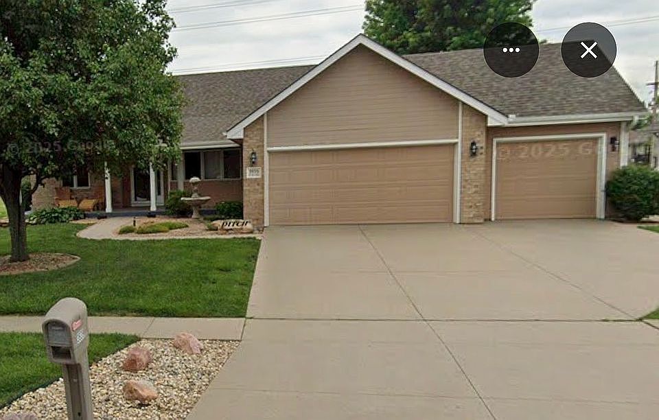 1st image of 3939 SW 40th Ter