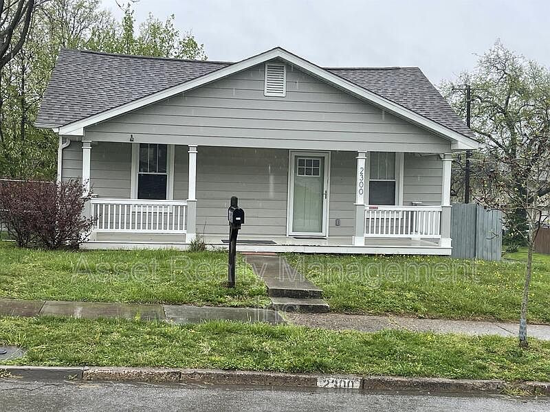 1st image of 2300 E Glenwood Ave