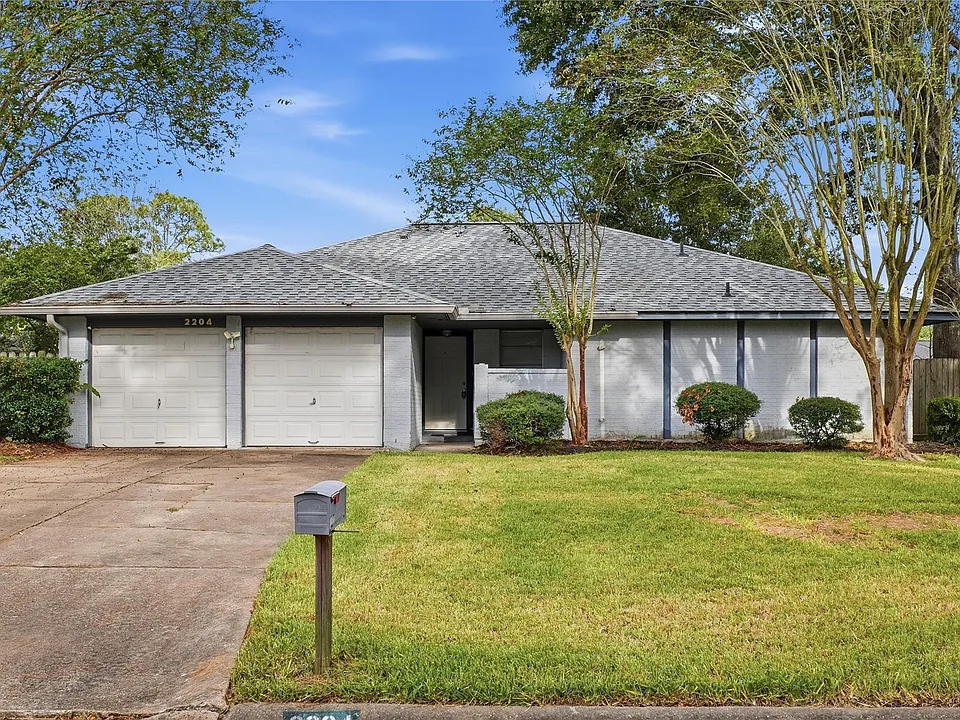 2204 Mimosa Ct