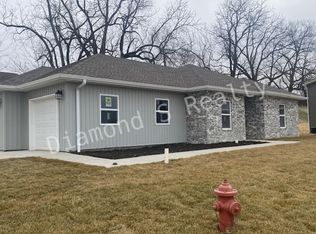 2600 W Colton, Ozark, MO 65721