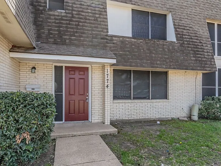 1774 Belshire Ct — Photo 1