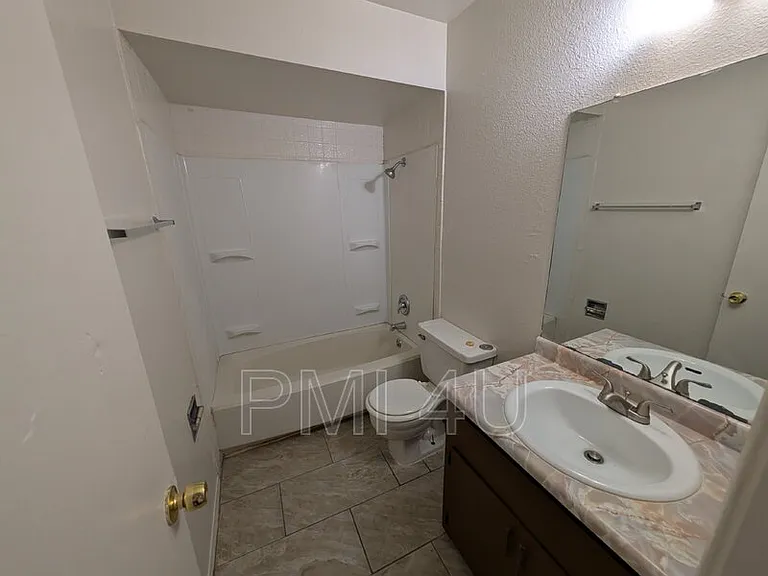 95 Darlene Rd SE #B — Photo 12