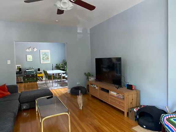 5th image of 3105 W Cortland St