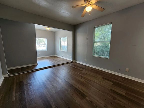 4th image of 402 E Virginia Ave #402