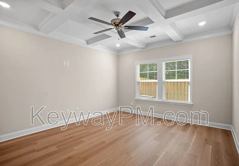 3055 Venetian Dr — Photo 8