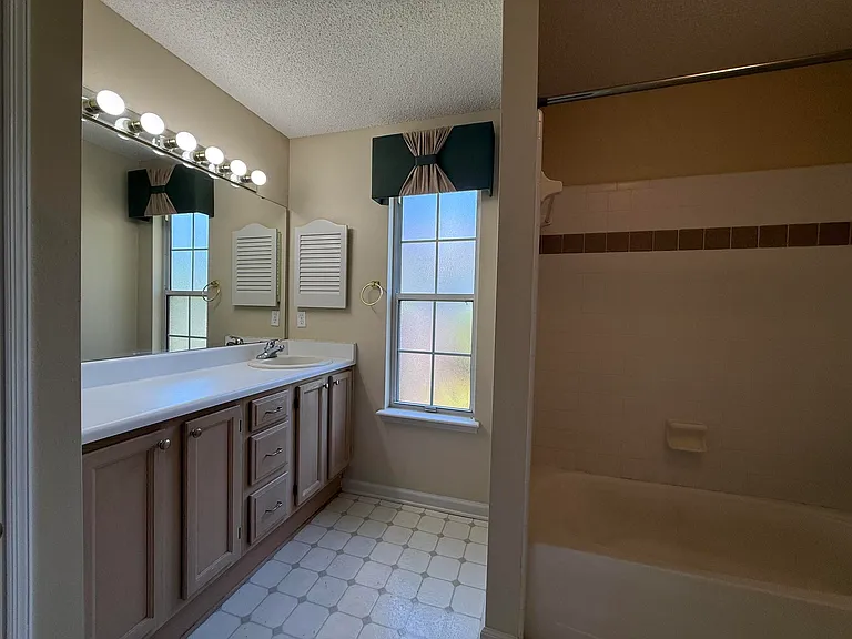 1322 Hidden Timbers Pl — Photo 17