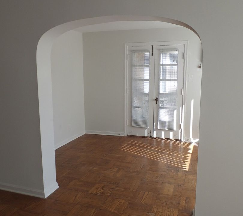 1st image of 2217-2229 Victory Pkwy #2217-B3