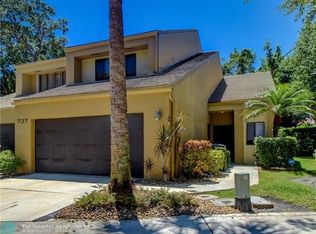 737 Saint Albans Dr #737, Boca Raton, FL 33486