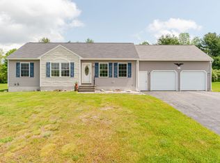 104 Country Ln, Westbrook, ME 04092