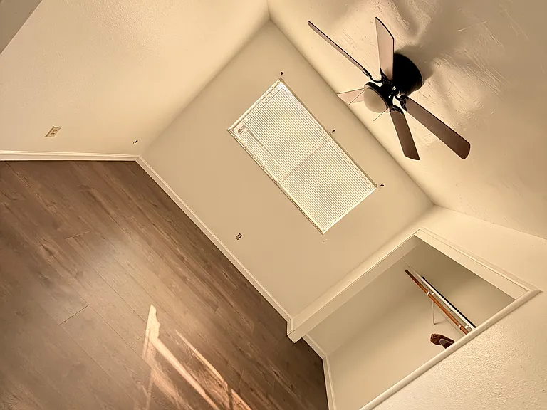 3224 Berg Ave — Photo 4