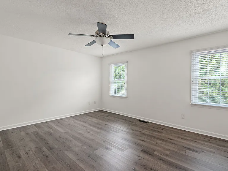 5018 Marigold Way — Photo 19