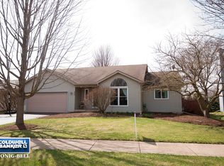 424 Cambridge Ave, Elburn, IL 60119