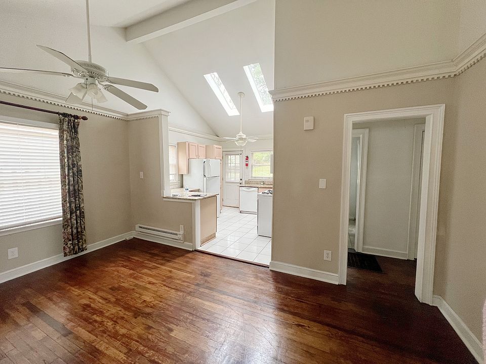 1st image of 703 Agricola St