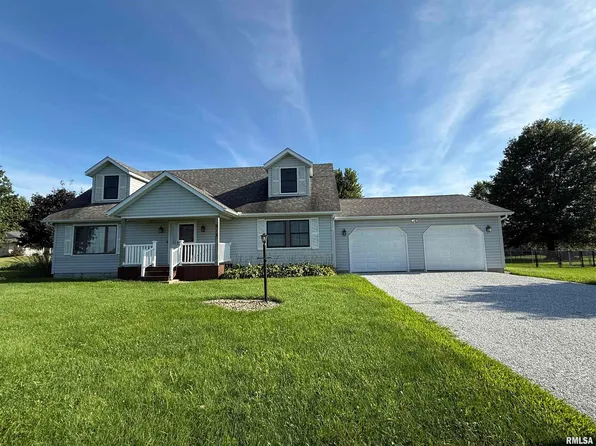 314 W 9th St, Canton, IL 61520