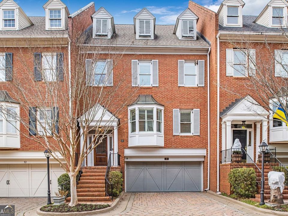 1st image of 3685 Peachtree Rd NE APT 10