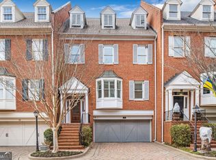 3685 Peachtree Rd NE APT 10, Atlanta, GA 30319