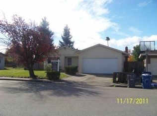 54 Carleton Dr, Petaluma, CA 94952