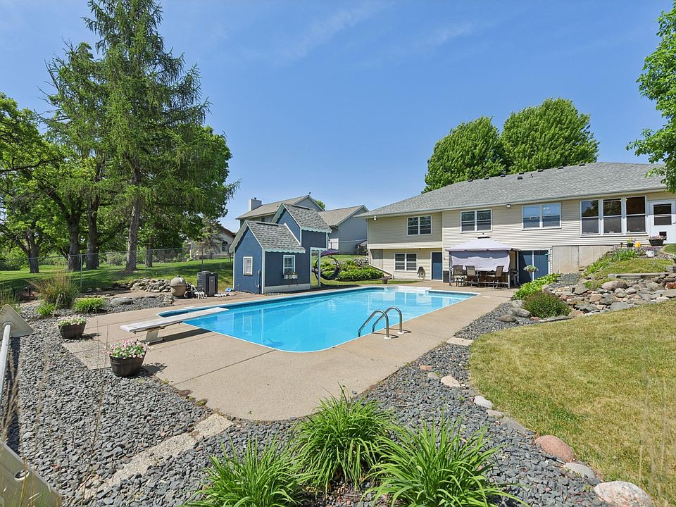 1st image of 908 Martys Way