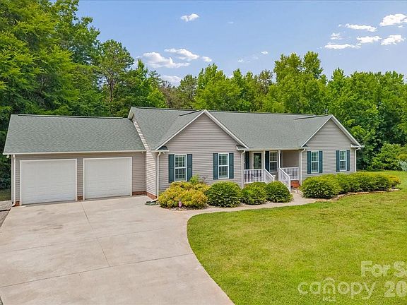 3rd image of 1512 Kinglet Dr