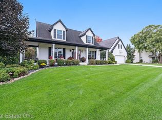 9256 Azalea Ct, Brighton, MI 48116