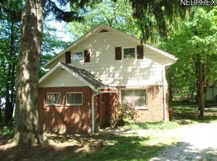 2657 Rockefeller Rd, Wickliffe, OH 44092