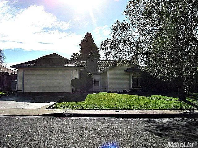 2954 Angel Ct photo 1