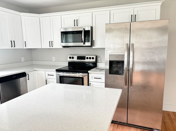 400 Circle Dr #1