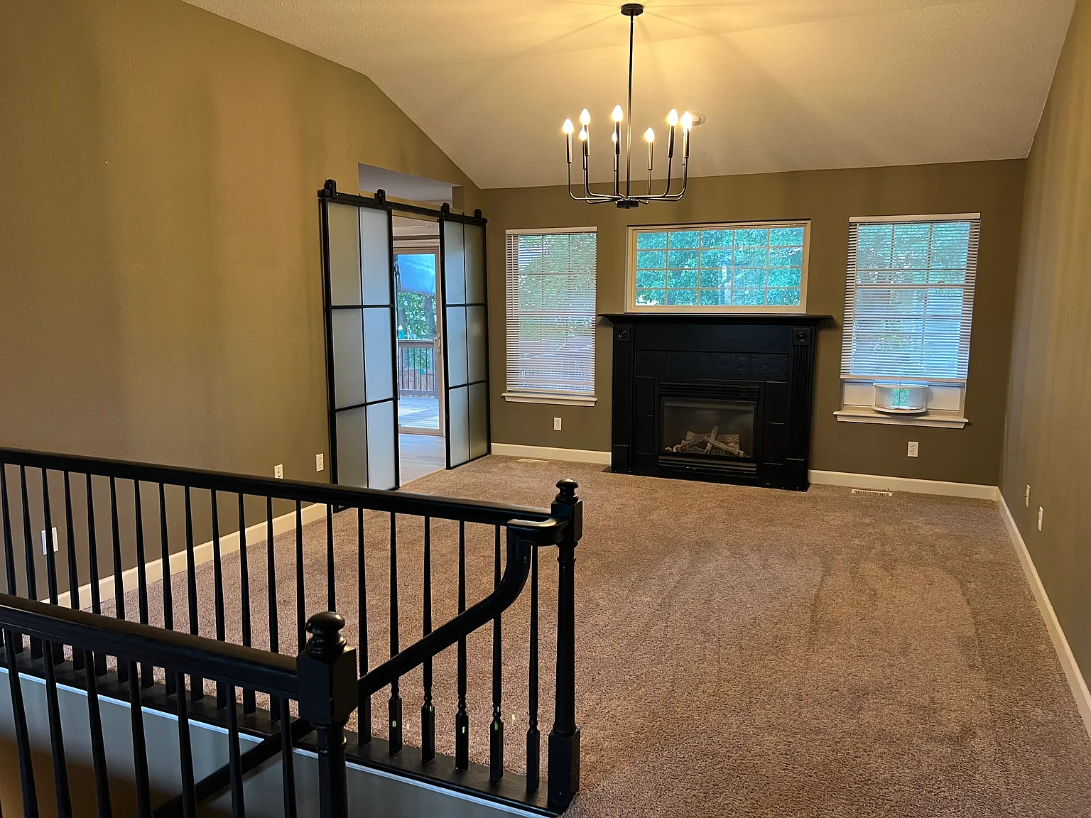 4 bed, 2856 sqft, $3,000 — Photo 4