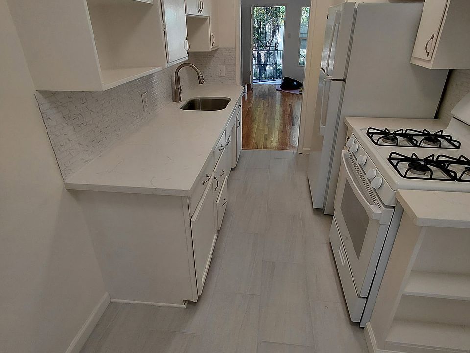 1st image of 4518 Los Feliz Blvd APT 2