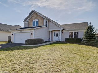 109 S Palmer Dr, Bolingbrook, IL 60490