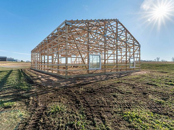 3rd image of X Cloudy Ct