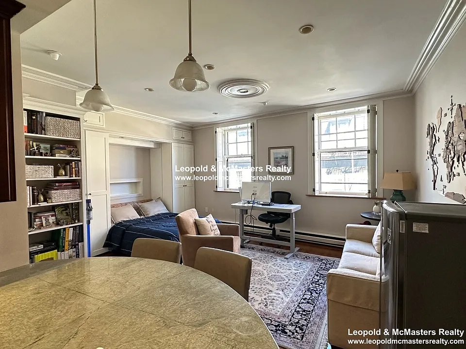 82 Chestnut St #21