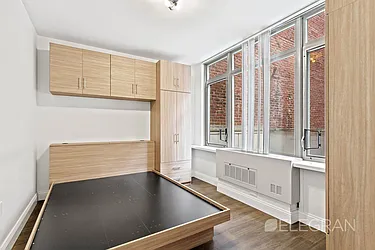 Rented by (Legacy) Elegran