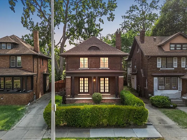 7433 Poe St — Photo 1