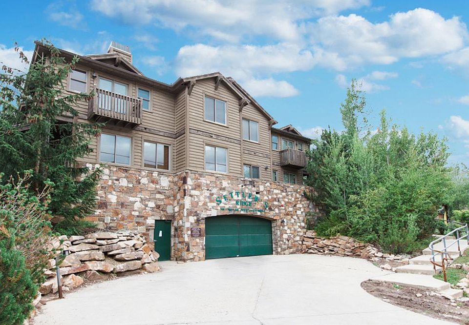 1st image of 568 Deer Valley Dr #7