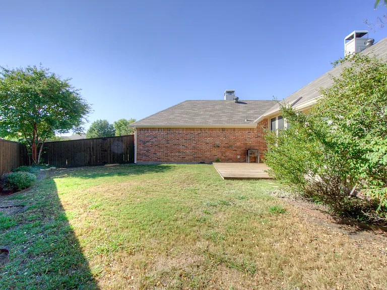 4909 Clove Ct — Photo 25