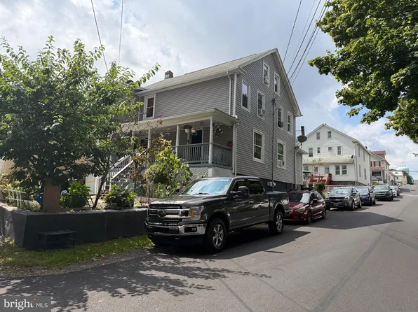 622 W 8th St, Hazleton, PA 18201
