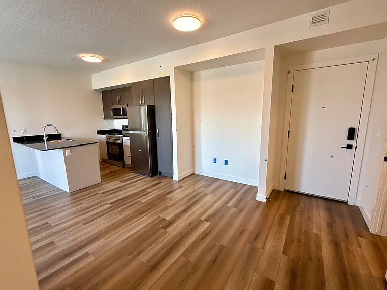 1400 27th St SW — Photo 101