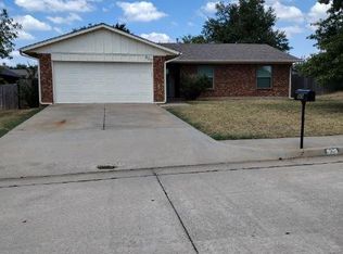 909 Richmond St, Yukon, OK 73099